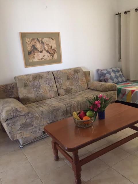 הבית של דרורי Neve Zohar Buitenkant foto