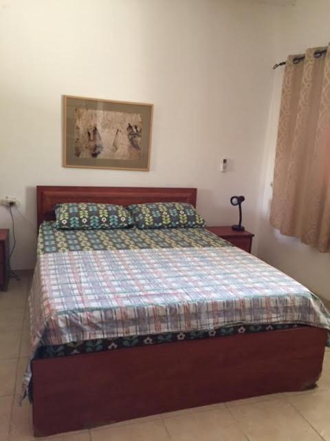 הבית של דרורי Neve Zohar Buitenkant foto